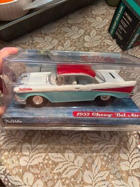 1957 Chevy Bel Air Die-Cast Model - White, Red & Teal